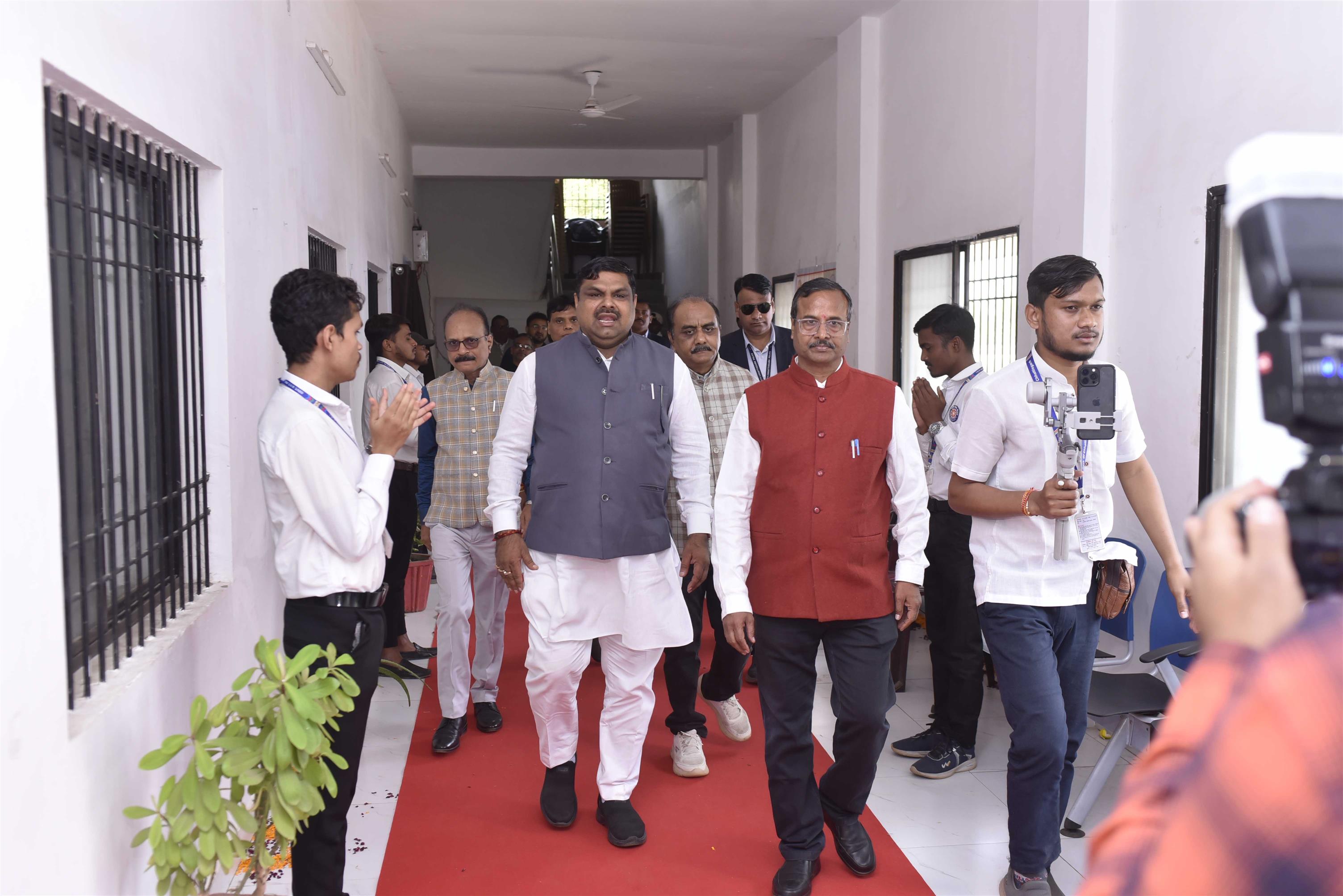 Science College Durg - मानवीय मूल्यों का संवर्धन ही नई षिक्षा नीति का मुख्य 