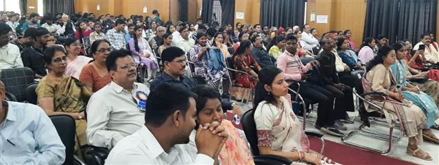 Science College Durg - साईंस कालेज दुर्ग में वार्षिक पुरस्कार वितरण समारोह ‘अलंकरण‘ आयोजित 