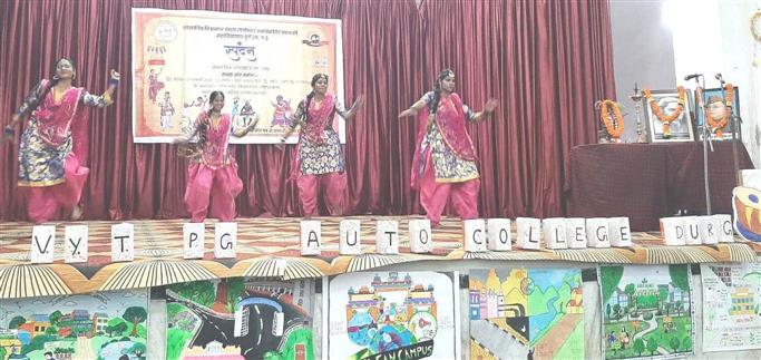 Science College Durg - साईंस कालेज, दुर्ग में रंगारंग स्पंदन कार्यक्रम आयोजित  बसंत पंचमी केवल पूजन ही नही बल्कि आदर्षो को आत्मसात करने का दिन  