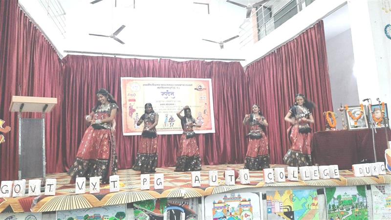 Science College Durg - साईंस कालेज, दुर्ग में रंगारंग स्पंदन कार्यक्रम आयोजित  बसंत पंचमी केवल पूजन ही नही बल्कि आदर्षो को आत्मसात करने का दिन  